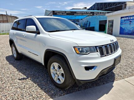 Jeep Grand Cherokee Laredo 2017 4X4 | Rosas Automotriz