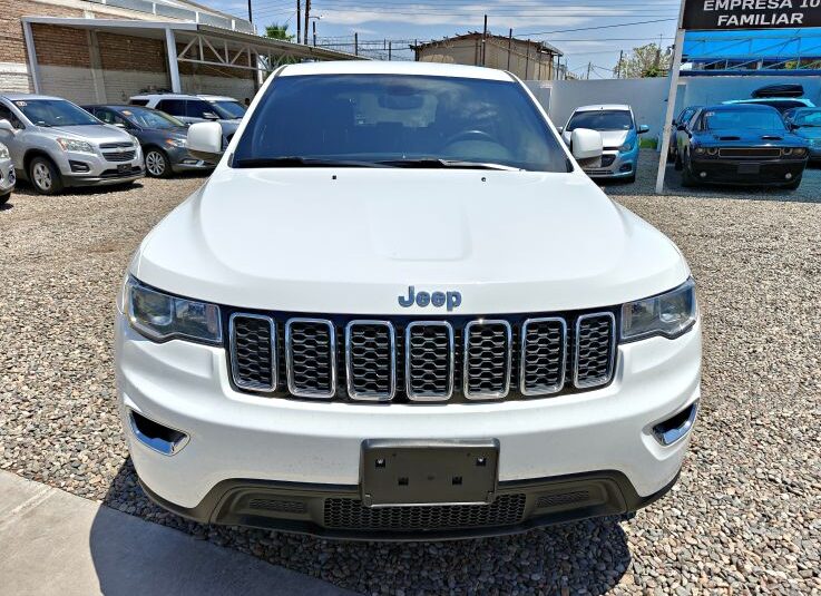 JEEP GRAND CHEROKEE LAREDO 4X4 2017