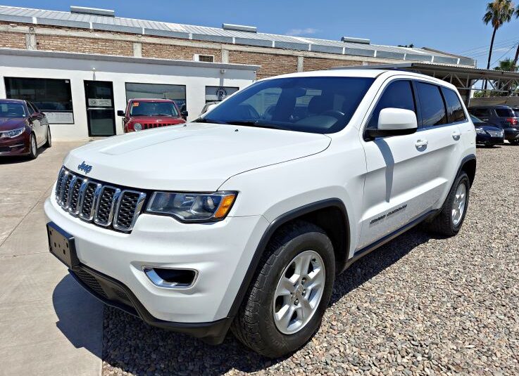 JEEP GRAND CHEROKEE LAREDO 4X4 2017