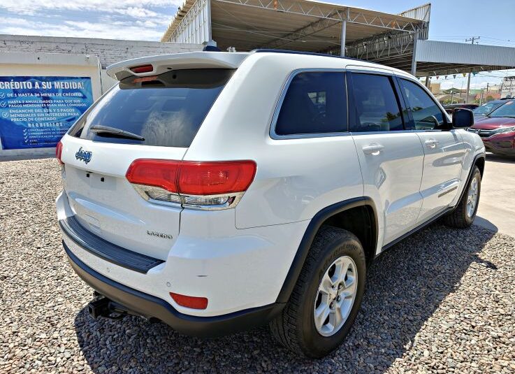 JEEP GRAND CHEROKEE LAREDO 4X4 2017