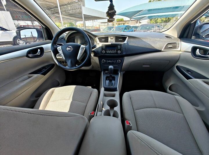 NISSAN SENTRA SV 2016
