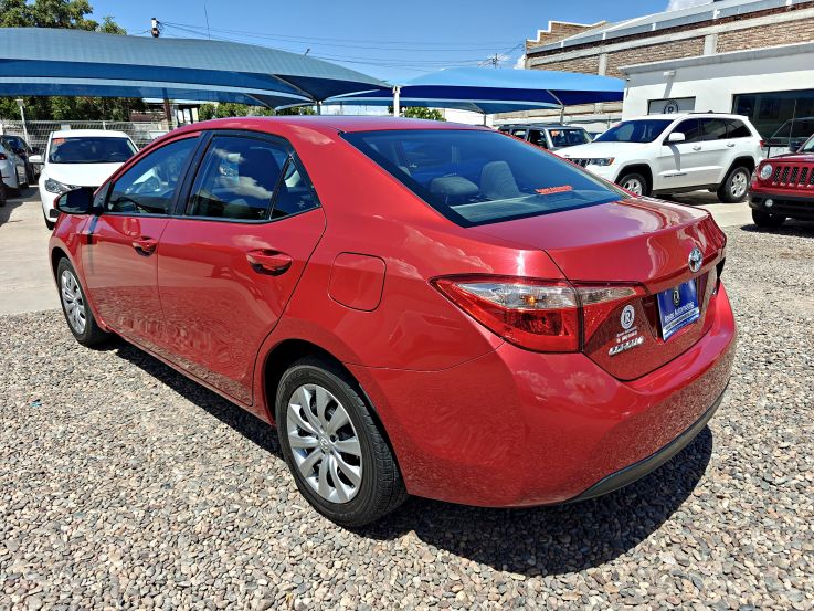 TOYOTA COROLLA LE 2017 ROJO