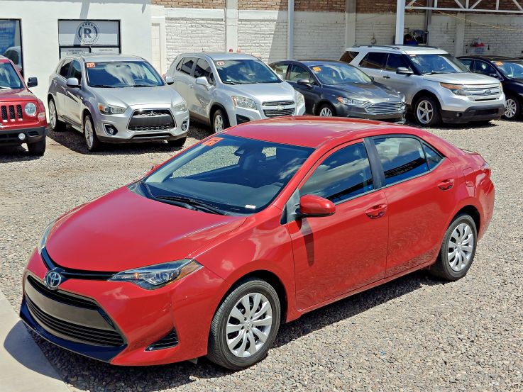 TOYOTA COROLLA LE 2017 ROJO