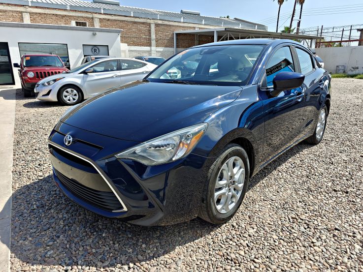 TOYOTA YARIS 2017 AZUL
