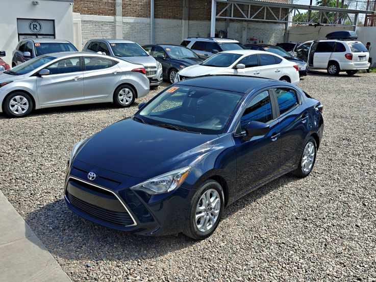 TOYOTA YARIS 2017 AZUL