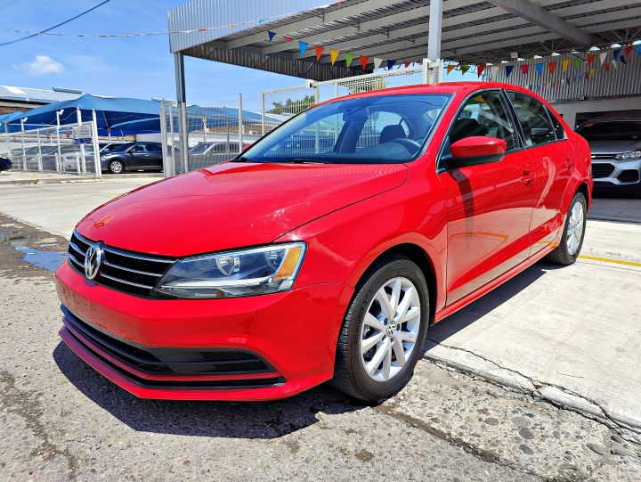 VOLKSWAGEN JETTA SE 2015