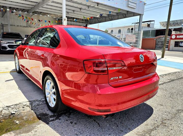 VOLKSWAGEN JETTA SE 2015