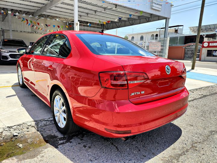 VOLKSWAGEN JETTA SE 2015