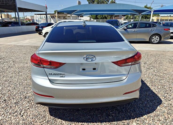 HYUNDAI ELANTRA SE 2017