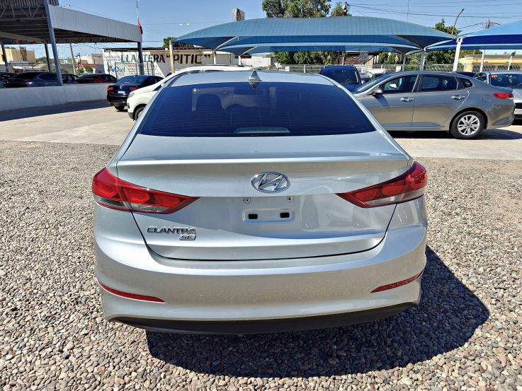 HYUNDAI ELANTRA SE 2017