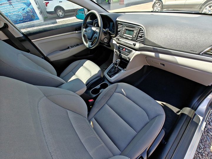 HYUNDAI ELANTRA SE 2017