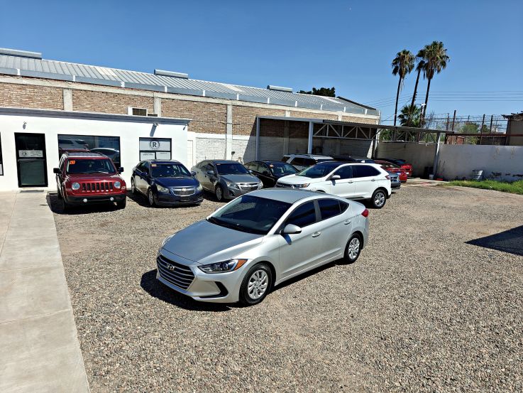 HYUNDAI ELANTRA SE 2017