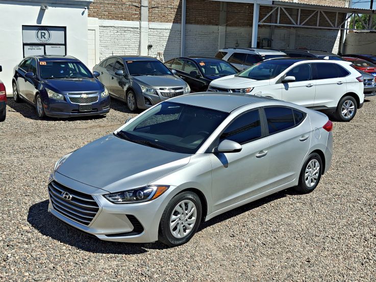HYUNDAI ELANTRA SE 2017
