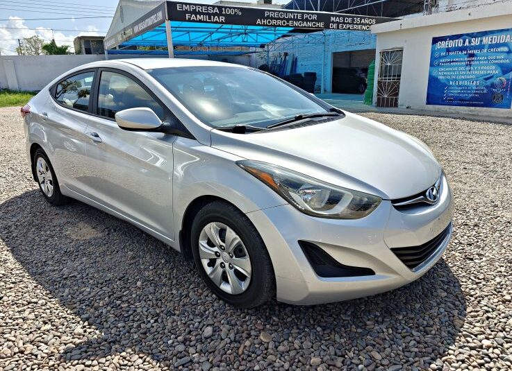 HYUNDAI ELANTRA SE 2016 PLATA