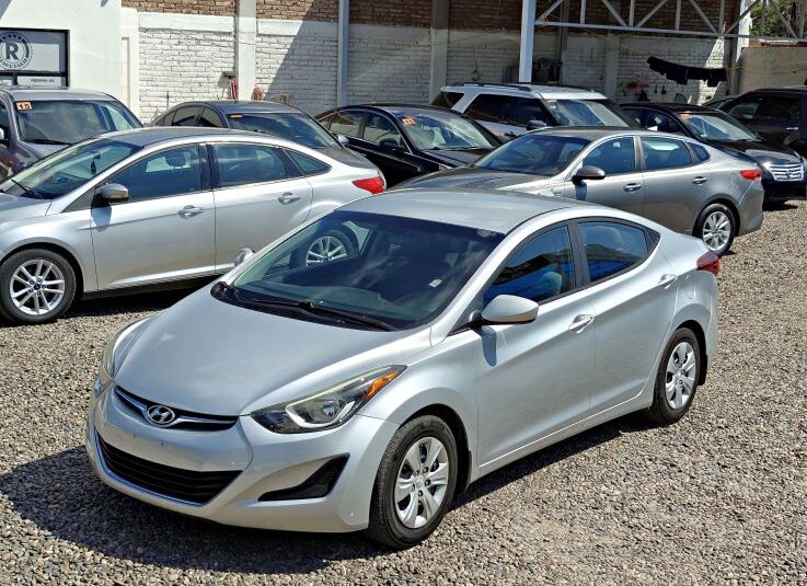 HYUNDAI ELANTRA SE 2016 PLATA