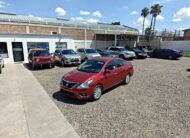 NISSAN VERSA SV 2016 ROJO
