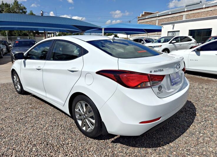 HYUNDAI ELANTRA SE 2016 BLANCO