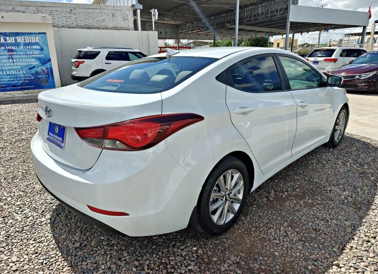 HYUNDAI ELANTRA SE 2016 BLANCO