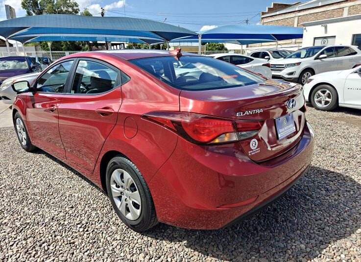 HYUNDAI ELANTRA SE 2016 ROJO