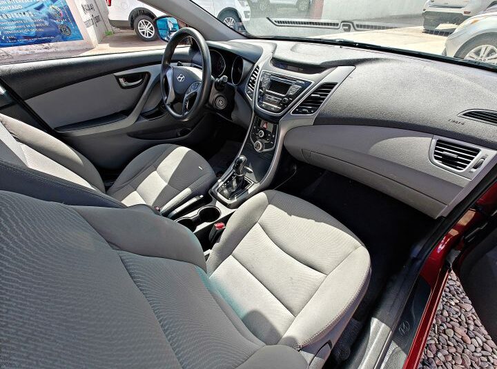 HYUNDAI ELANTRA SE 2016 ROJO