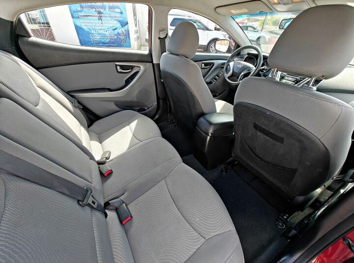 HYUNDAI ELANTRA SE 2016 ROJO