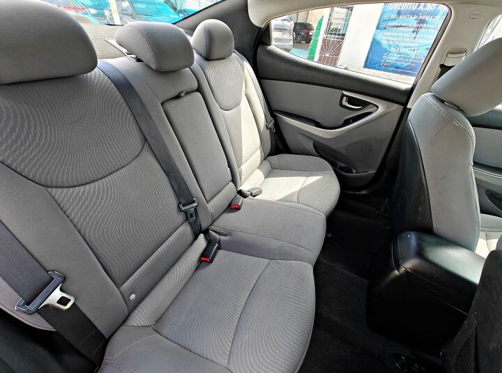 HYUNDAI ELANTRA SE 2016 ROJO