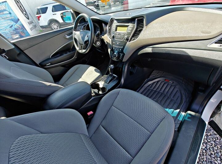 HYUNDAI SANTA FE SPORT 2016