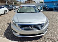 HYUNDAI SONATA SE 2017 PLATA