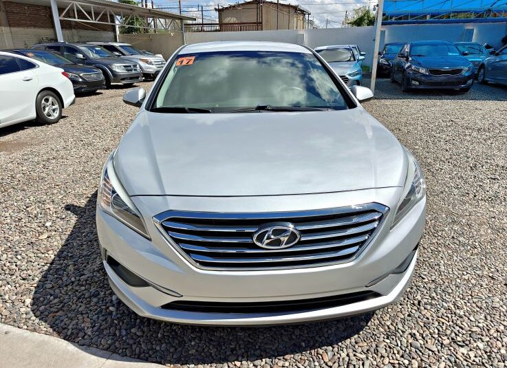HYUNDAI SONATA SE 2017 PLATA