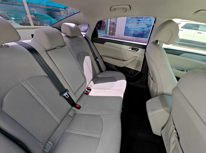 HYUNDAI SONATA SE 2017 PLATA