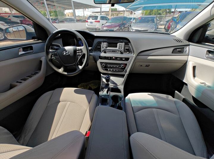 HYUNDAI SONATA SE 2017 PLATA