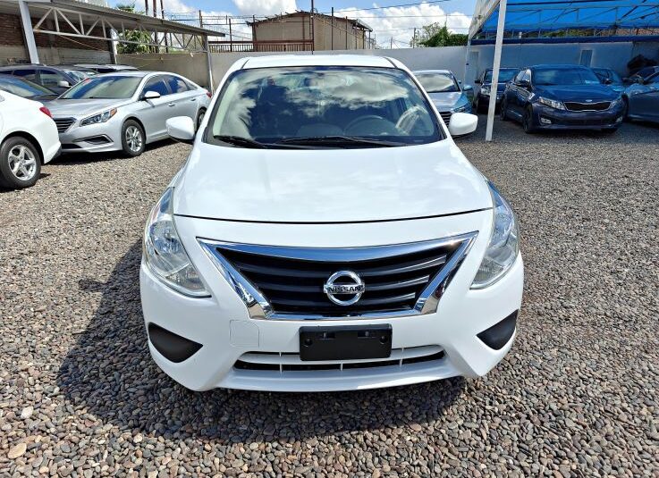 NISSAN VERSA SV 2016 BLANCO