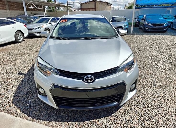 TOYOTA COROLLA LE 2016 PLATA
