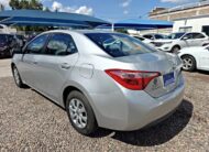 TOYOTA COROLLA LE 2016 PLATA