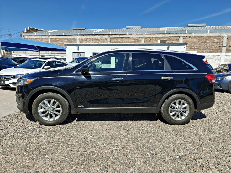 KIA SORENTO LX 2016