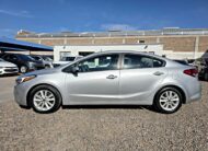 KIA FORTE LX 2017