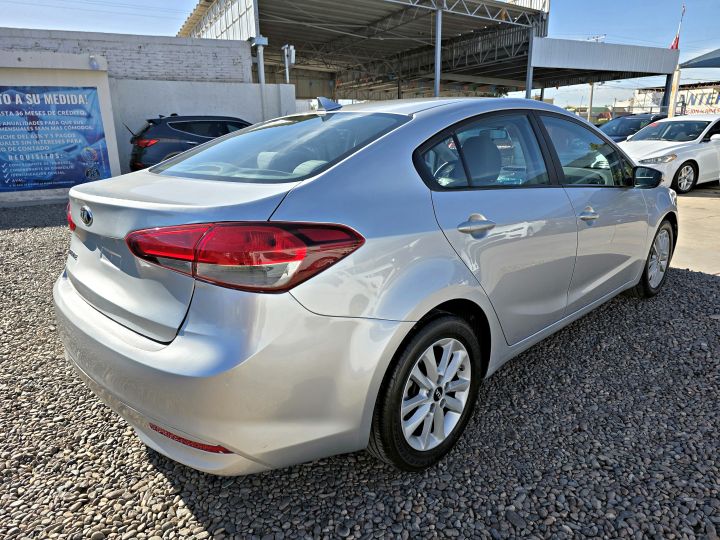 KIA FORTE LX 2017