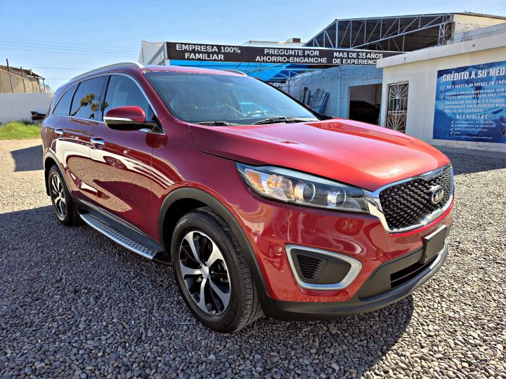 KIA SORENTO LX 2016 ROJA