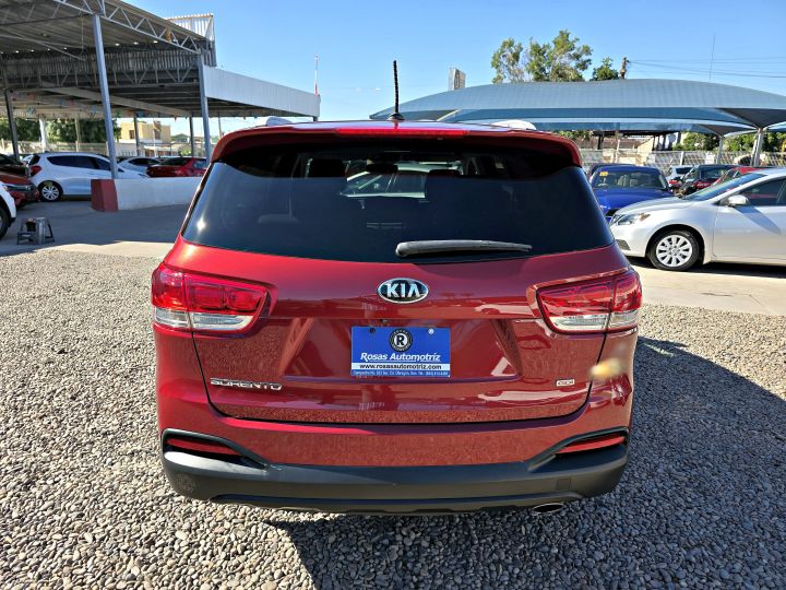 KIA SORENTO LX 2016 ROJA
