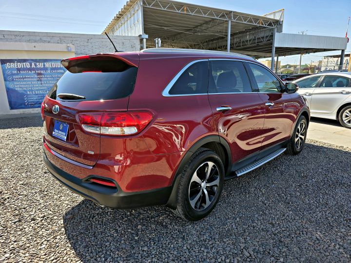 KIA SORENTO LX 2016 ROJA