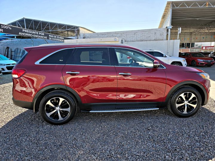 KIA SORENTO LX 2016 ROJA