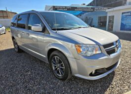 𝐃𝐨𝐝𝐠𝐞 𝐆𝐫𝐚𝐧𝐝 𝐂𝐚𝐫𝐚𝐯𝐚𝐧 𝐒𝐗𝐓 2016 | Rosas Automotriz