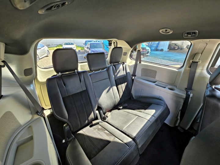 DODGE GRAND CARAVAN SXT 2016