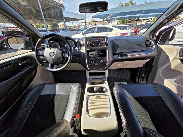 DODGE GRAND CARAVAN SXT 2016