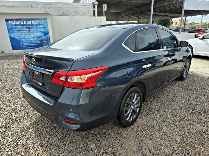 NISSAN SENTRA ADVANCE 2018 AZUL