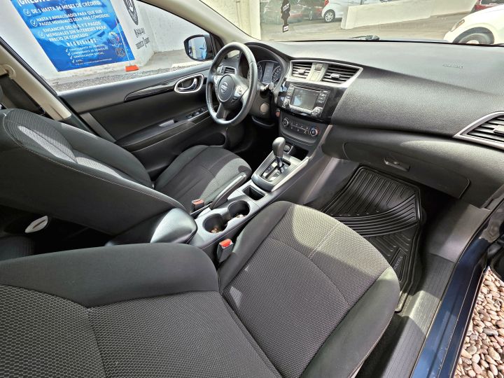 NISSAN SENTRA ADVANCE 2018 AZUL