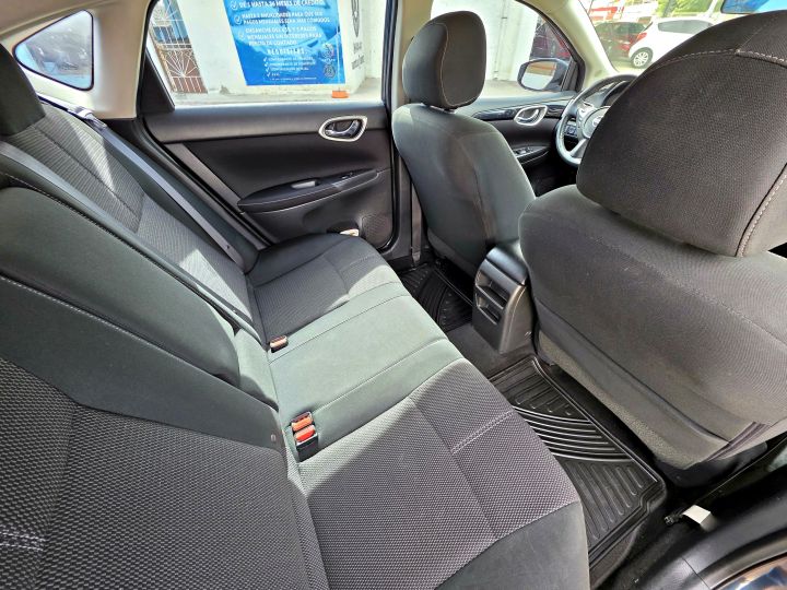 NISSAN SENTRA ADVANCE 2018 AZUL