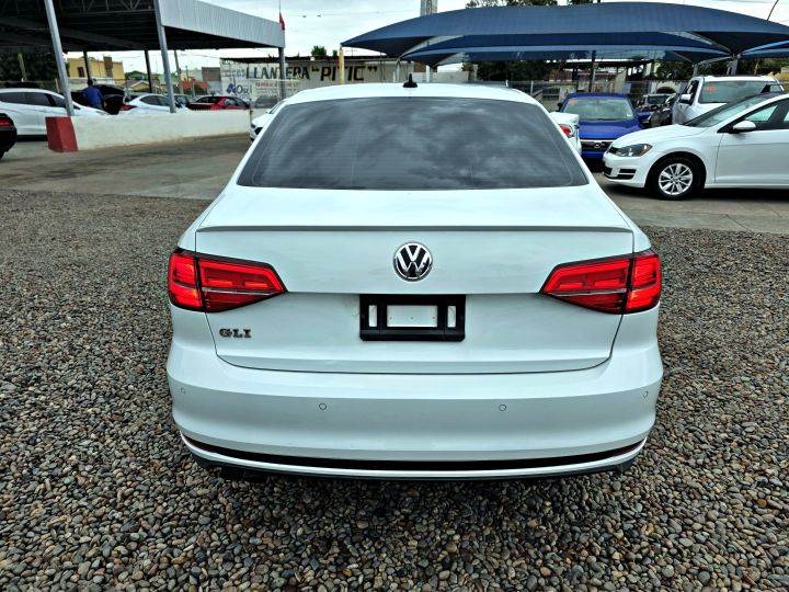 VOLKSWAGEN JETTA GLI 2017