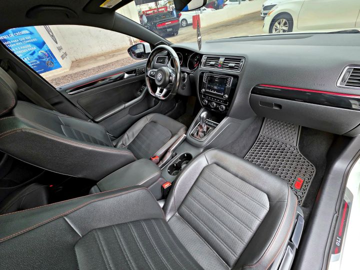 VOLKSWAGEN JETTA GLI 2017