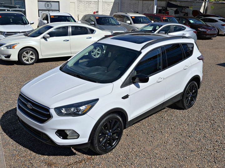 FORD ESCAPE SE 2017